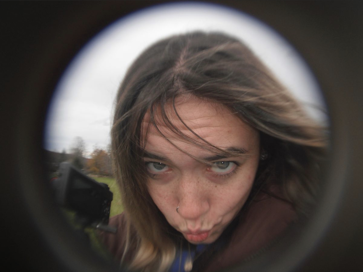 Suzanne making a funny face through 
            a fisheye lens